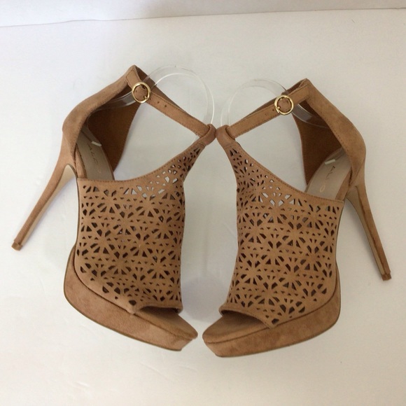 Aldo Light Brown Suede Platform Stiletto Heels, 9 - Picture 4 of 9